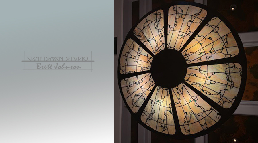 Riverside Lamp close-up thumbnail - Quarter-sawn white oak arts and crafts style table lamp